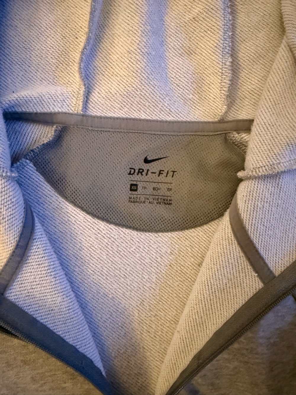 *NWOT* Nike Gray Dri-FIT Jacket - Picture 3 of 3